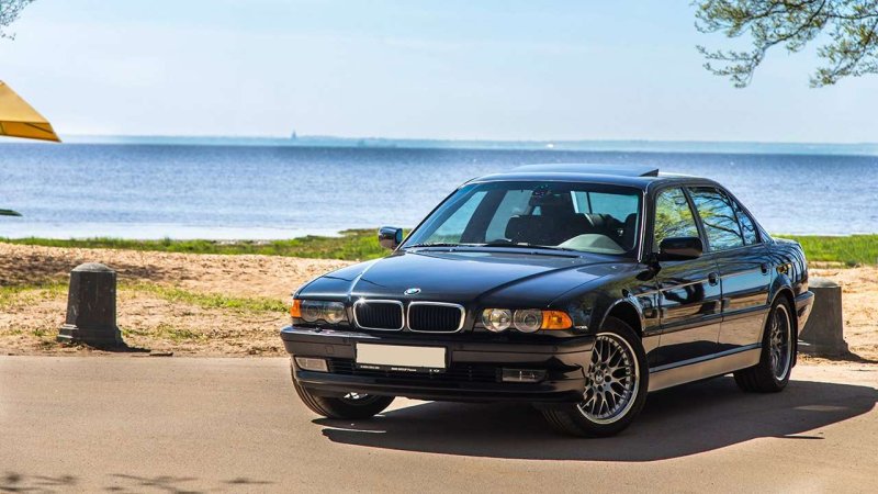 BMW m5 e38