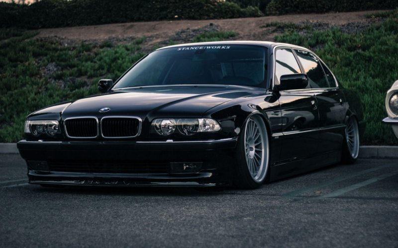 BMW 7 e38 750i