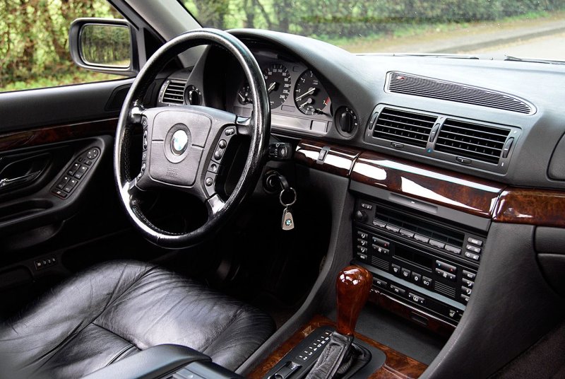 BMW 750il e38 салон