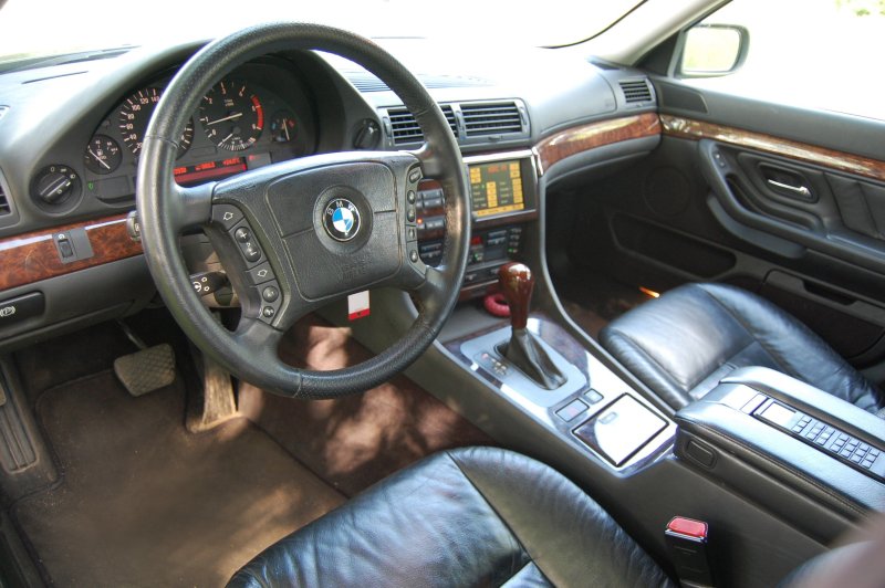 BMW 750 il e38 бумер салон