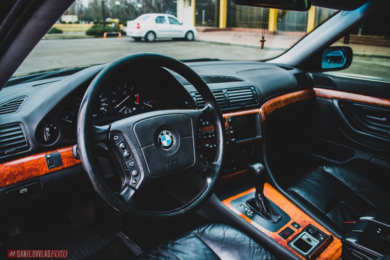 BMW e38 салон