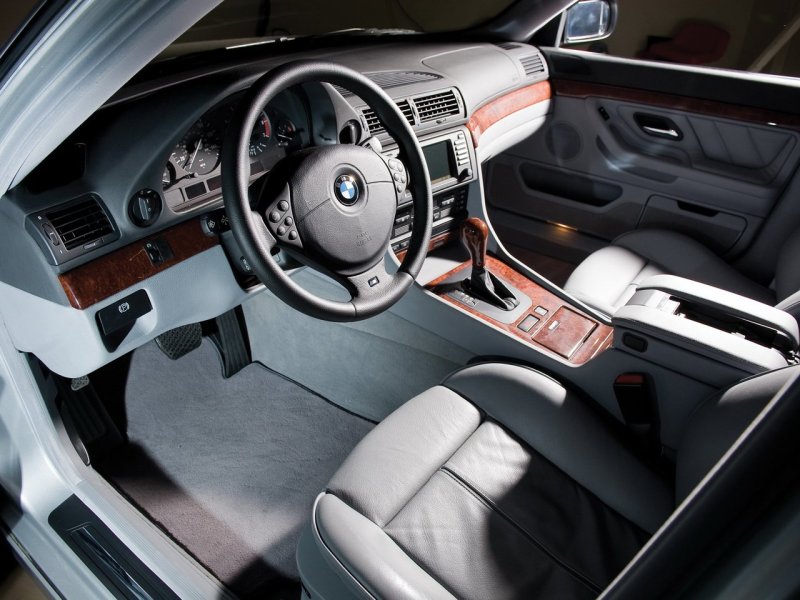 BMW 740il e38 салон