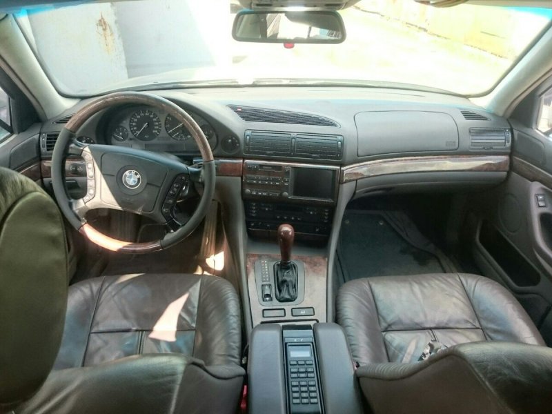 BMW 750i e38 салон