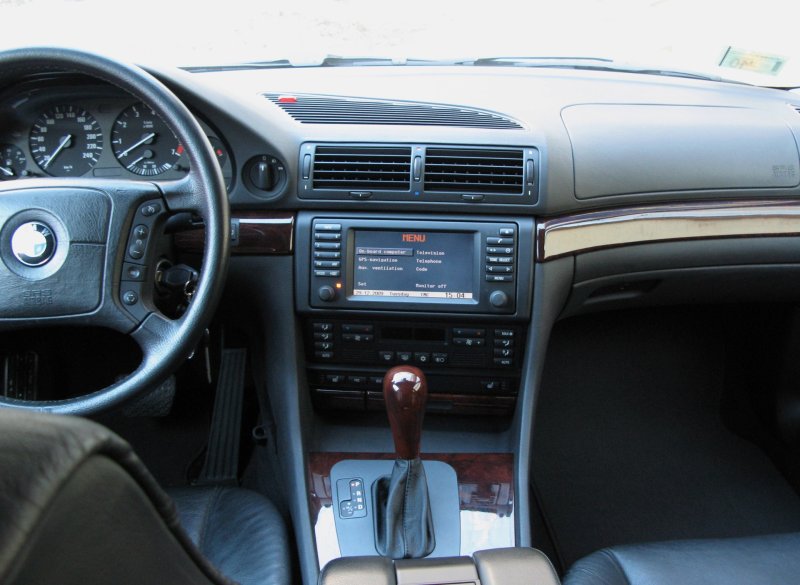 BMW 7 e38 салон
