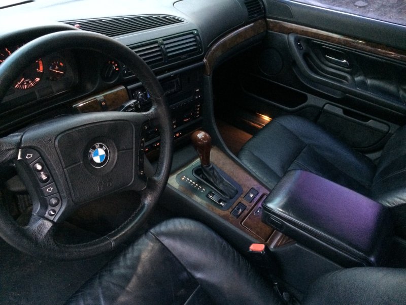 BMW 750i е38 салон