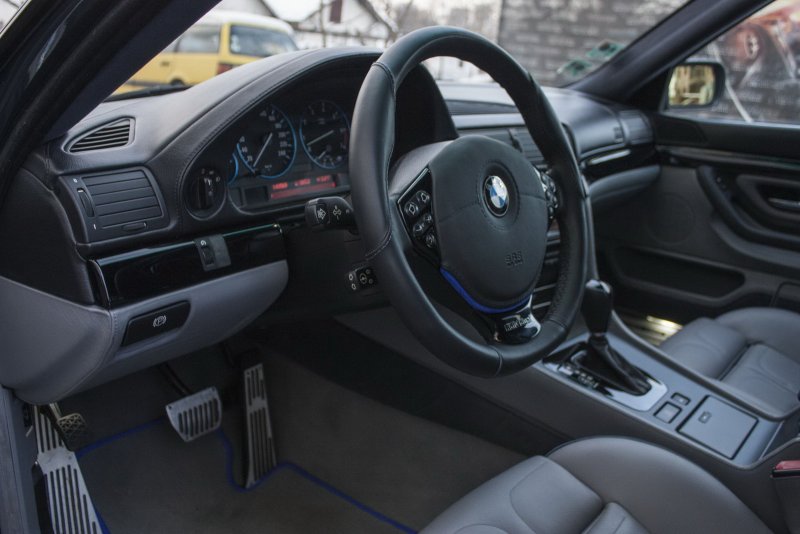 BMW 750i e38 салон