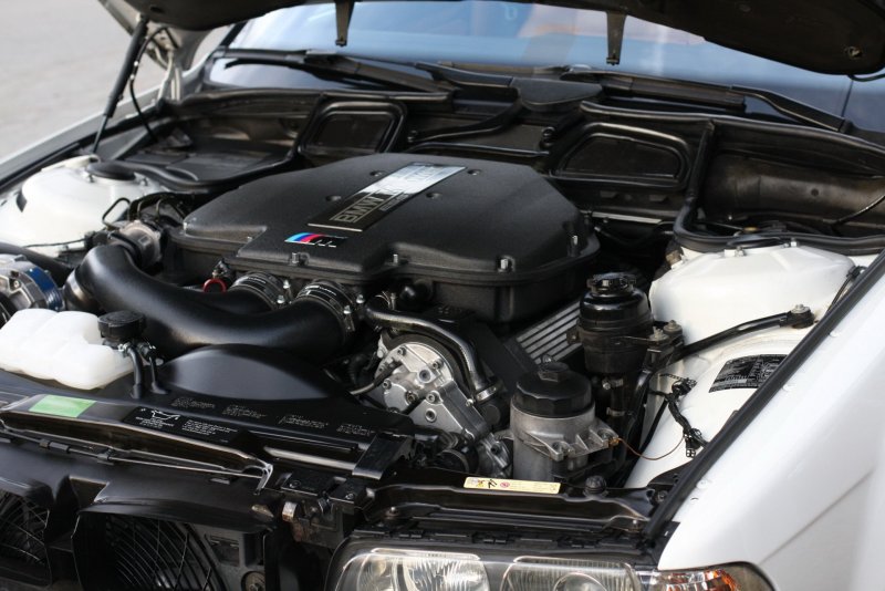 V8 s62 BMW