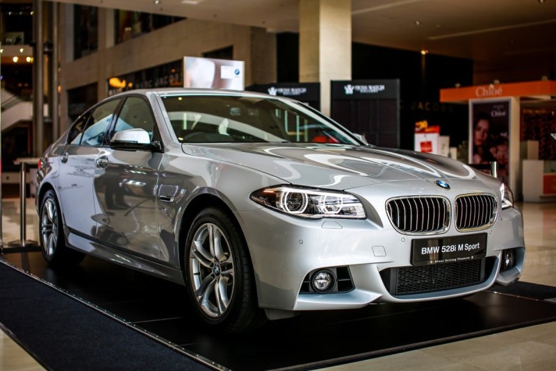 BMW 5 Series (f10)
