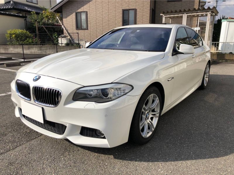 BMW 528i
