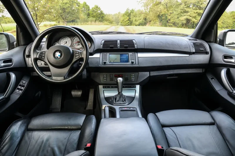 BMW x5 e53 черный салон