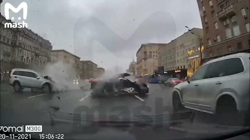 Мерседес для девушки