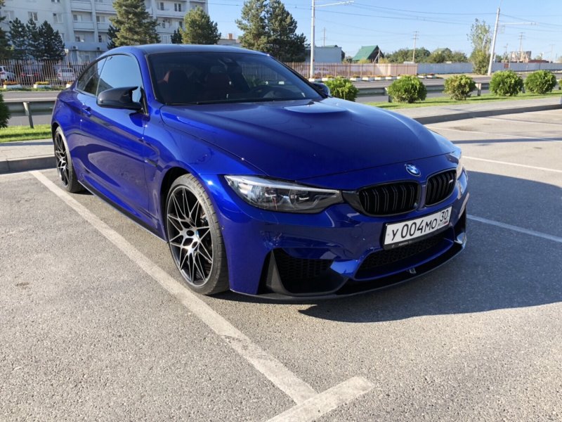 BMW m4 f82 m Performance
