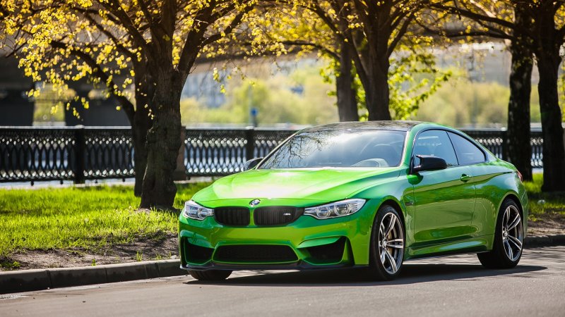 BMW m5 изумруд
