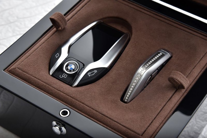 Шильдик BMW M Performance