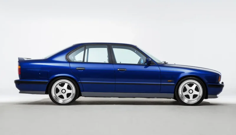 BMW e34 с боку