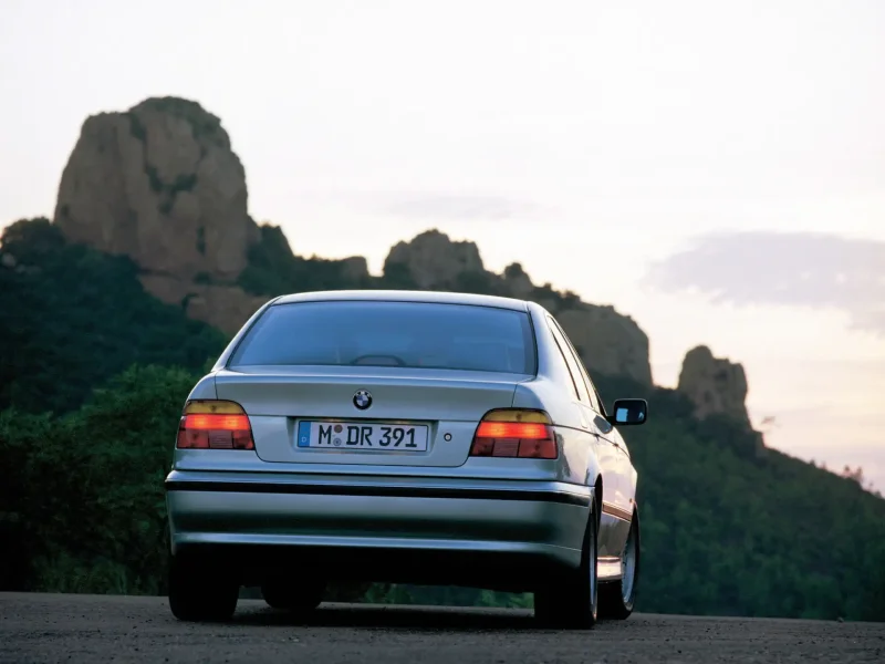 BMW e39 5 Series зад