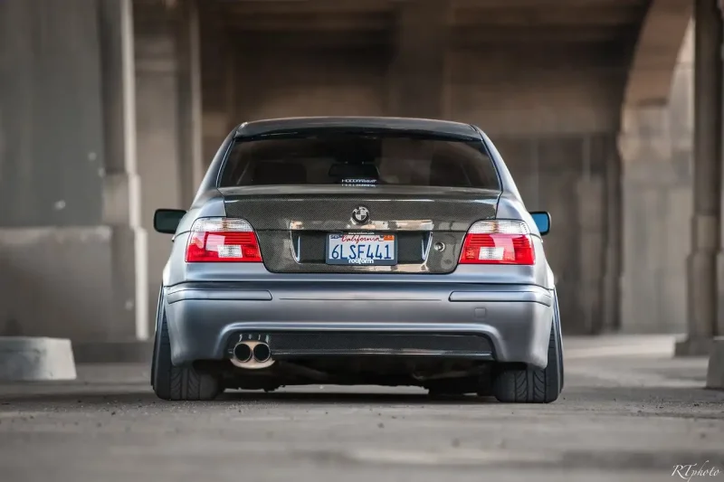 BMW e39 stance