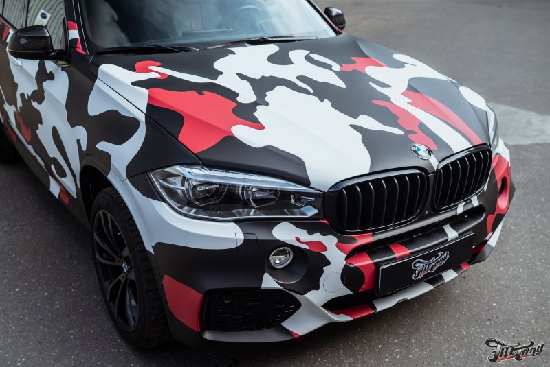 БМВ x5 хаки