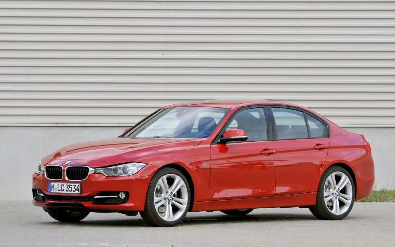 БМВ 328 f30