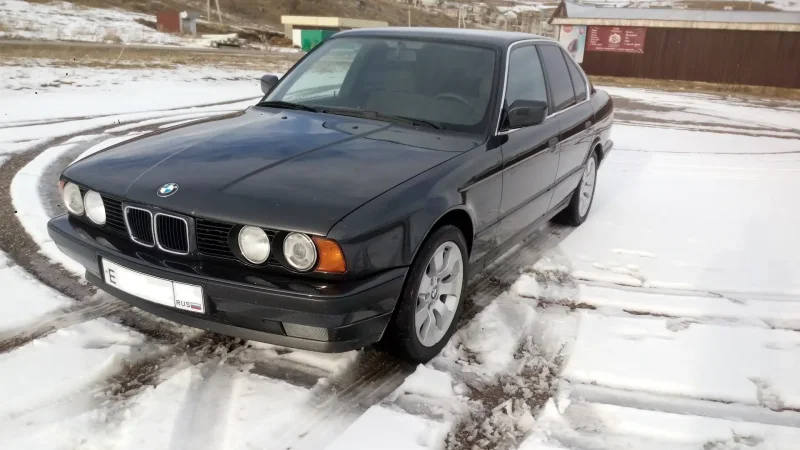 БМВ 525 90х