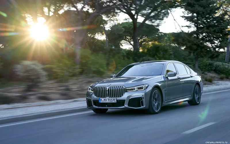 BMW m7 2021