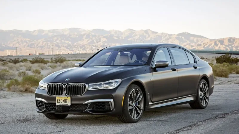 BMW m760i