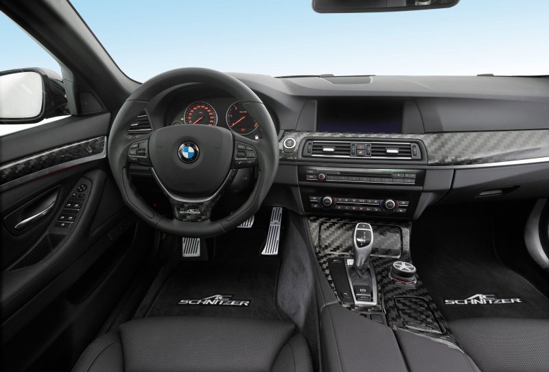 БМВ е90 320i
