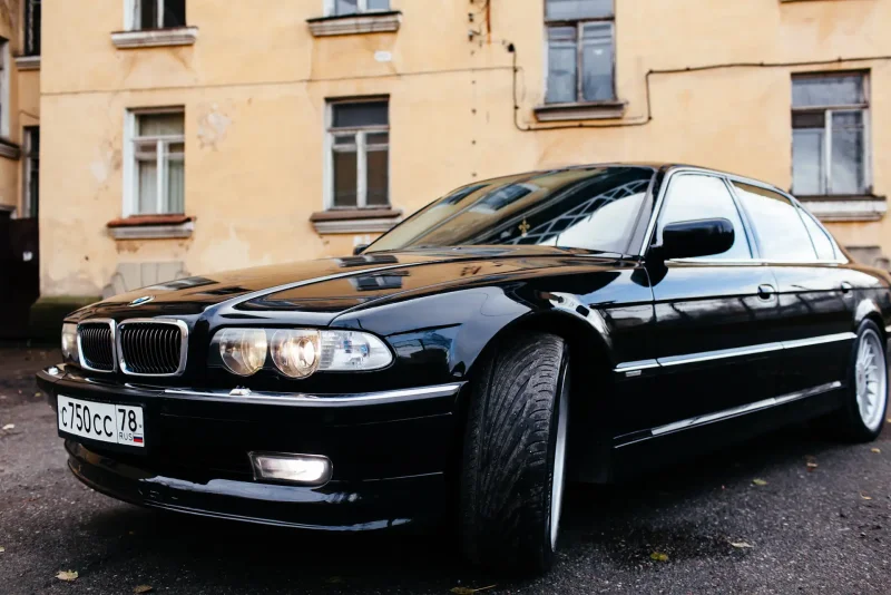БМВ 750 е38