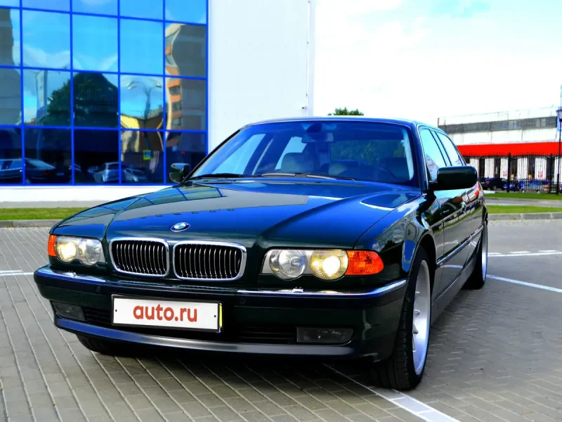 BMW e38 750i