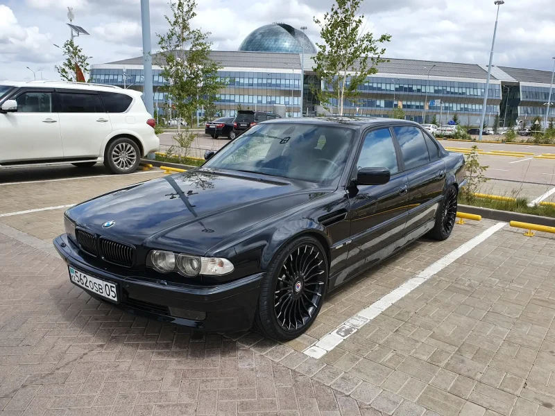 BMW 7 Series 2000