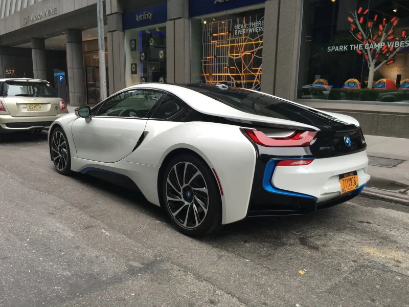 BMW i8 Элджея 2020