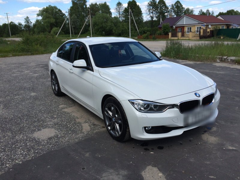 BMW 3 2013 белая