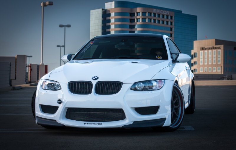 BMW e92 белая