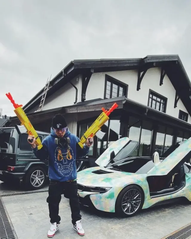 BMW i8 Элджея
