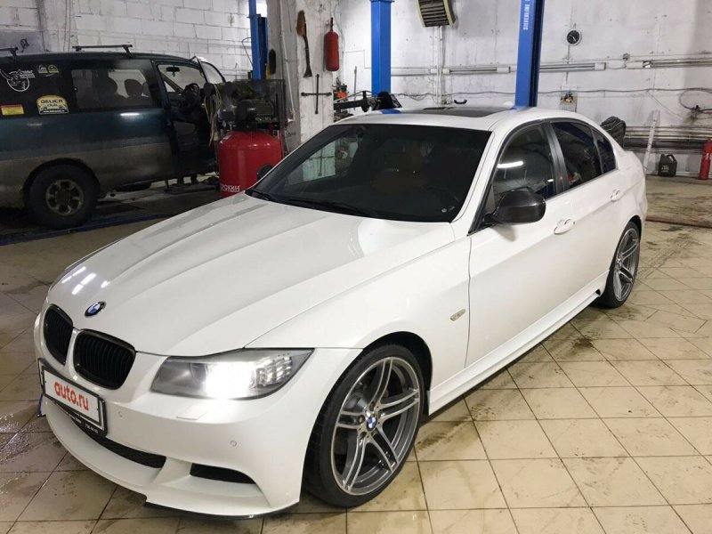 БМВ 3 е90 2007 белая