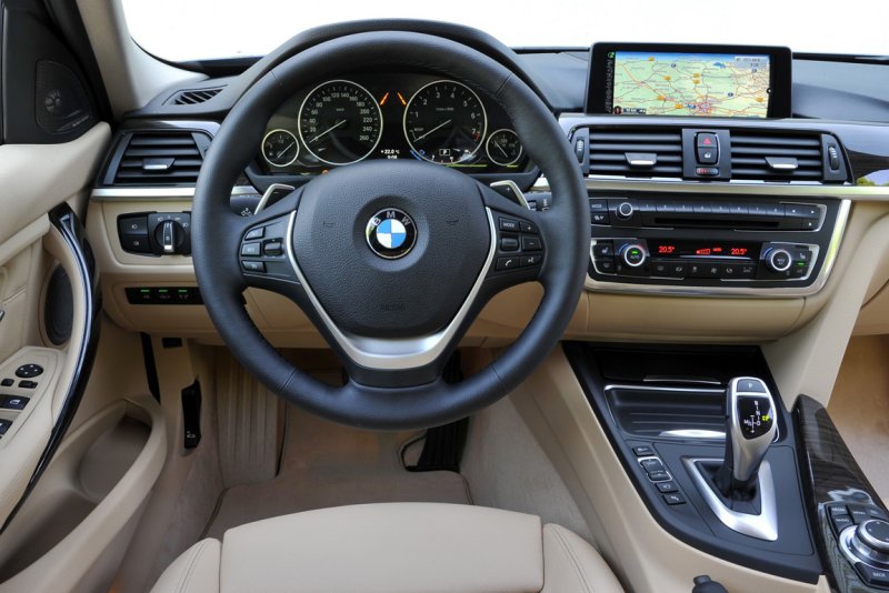 BMW 328i 2014 салон