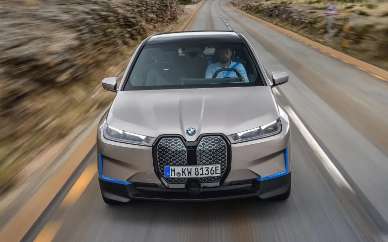 Новый BMW IX 2022