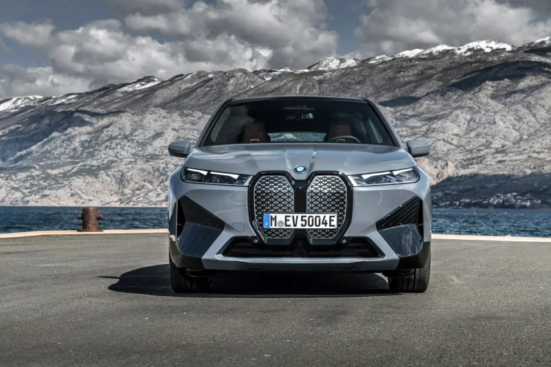 BMW IX i20