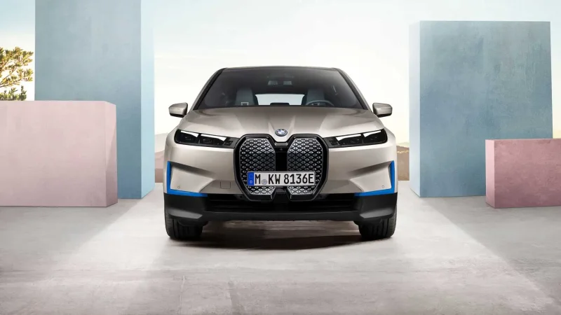IX BMW 2021 электро