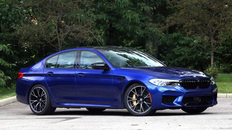 BMW m5 f90 Competition Black