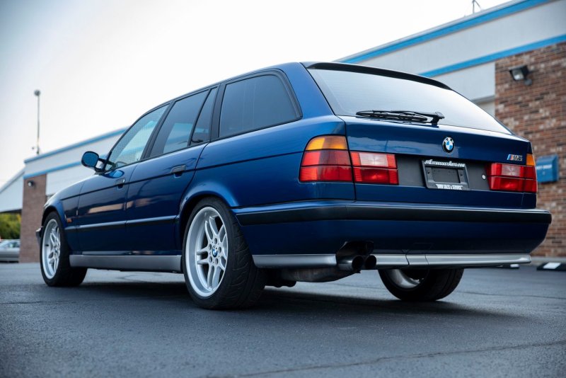 BMW m5 e34 Touring