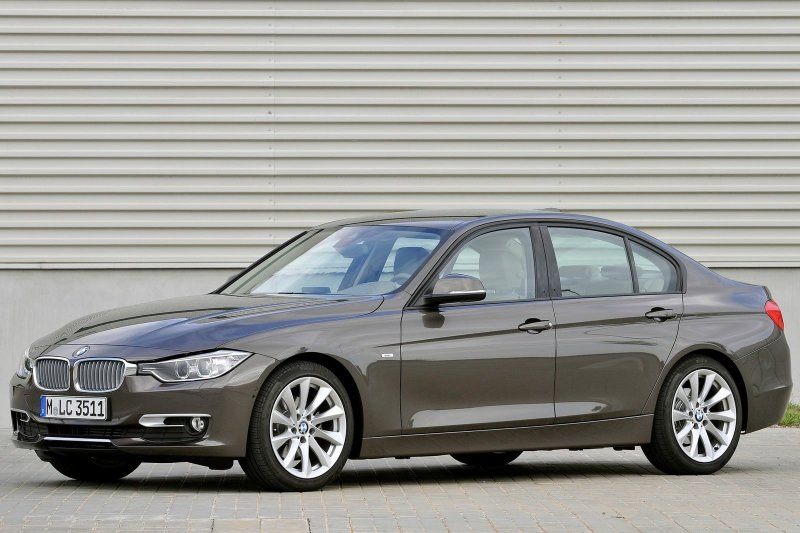 BMW 3 седан 2011