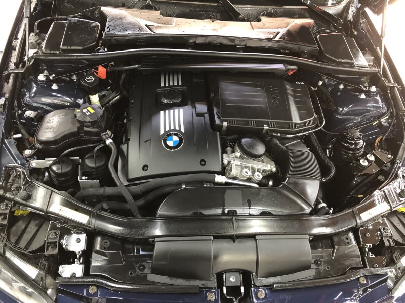 BMW f20 подкапотка