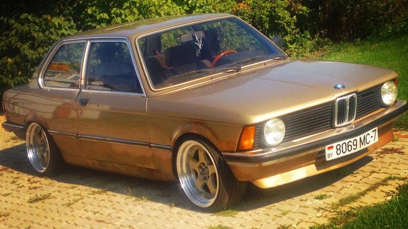 BMW 3 Series (e21)
