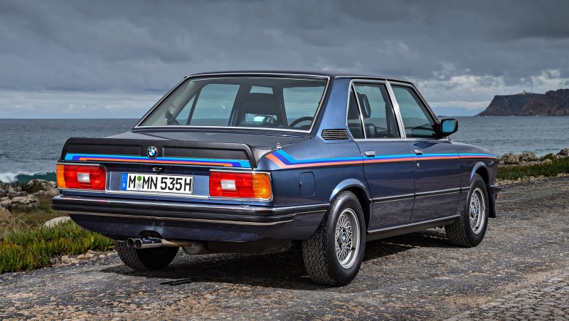 BMW e21 323i