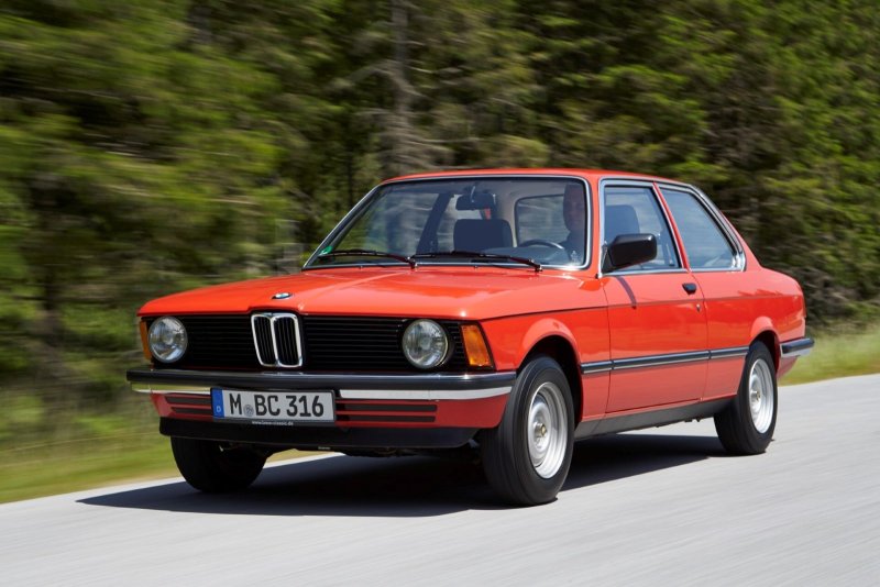 BMW 318 e21
