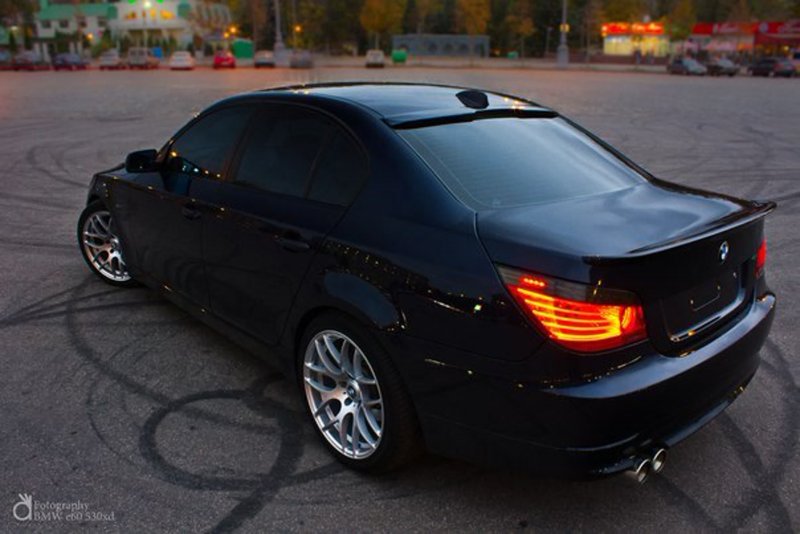 БМВ м5 е60 черная