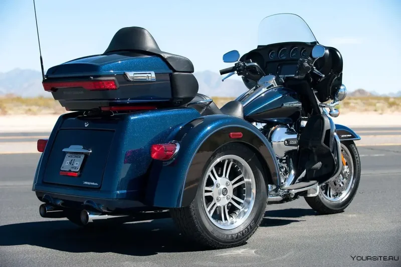 Трехколесный скутер Пежо