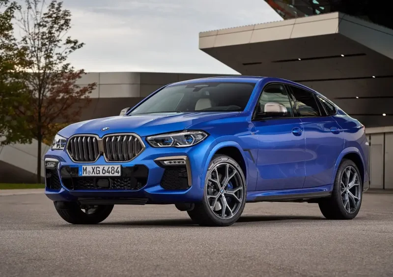 БМВ x6m 2020 Competition зад