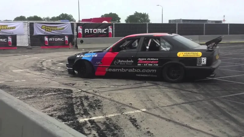 BMW m5 e34 дрифт
